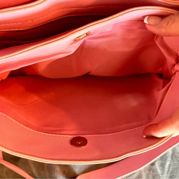 Stylish Pink BCBG Women's Handbag - Picture 7 of 9